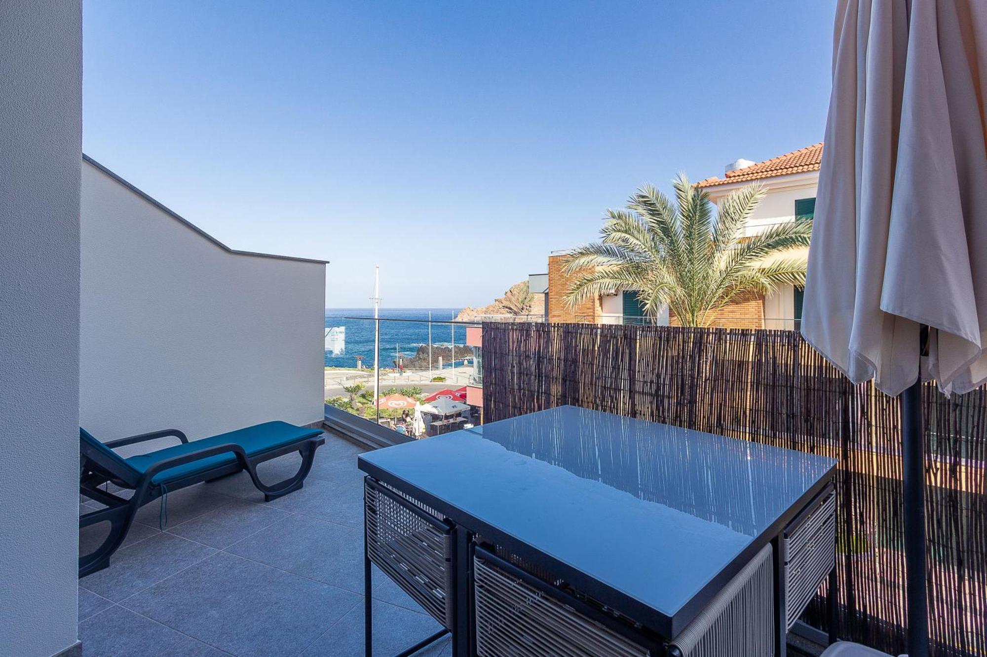 Luxury And Modern Apartment In Porto Moniz Center Eksteriør billede