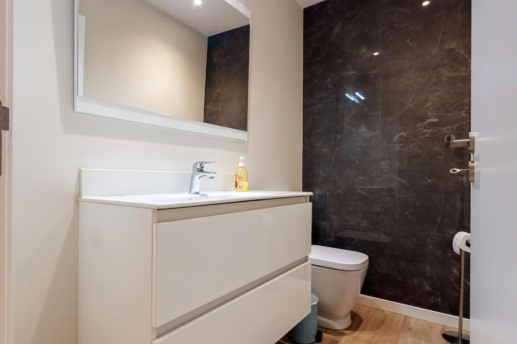 Luxury And Modern Apartment In Porto Moniz Center Eksteriør billede