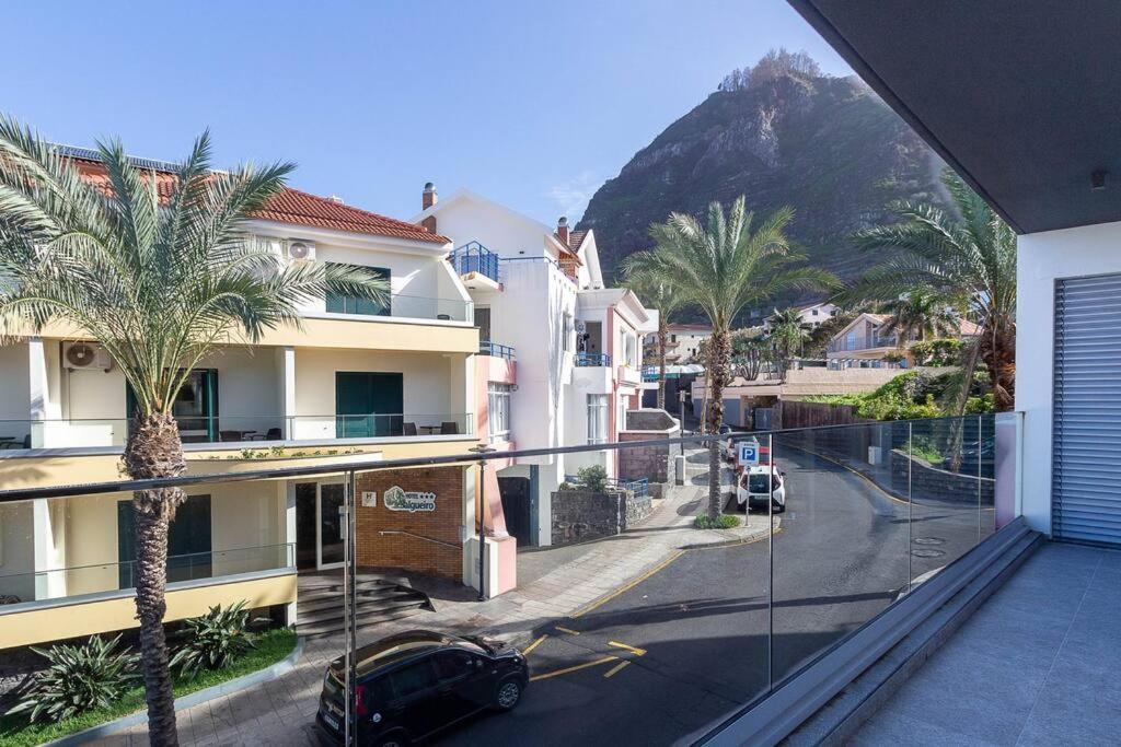 Luxury And Modern Apartment In Porto Moniz Center Eksteriør billede