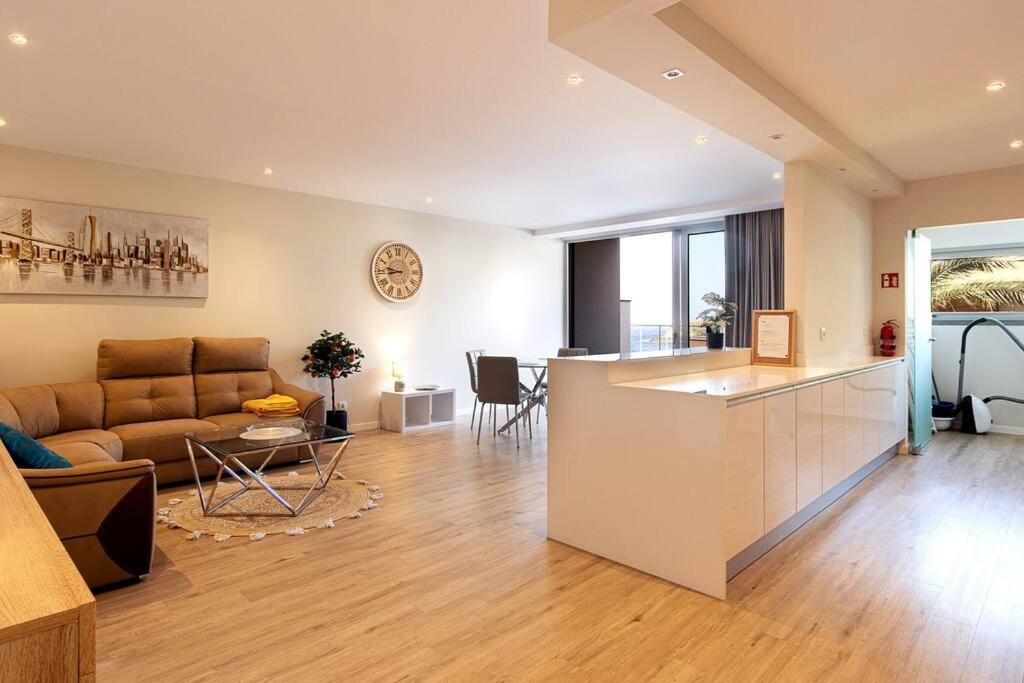 Luxury And Modern Apartment In Porto Moniz Center Eksteriør billede